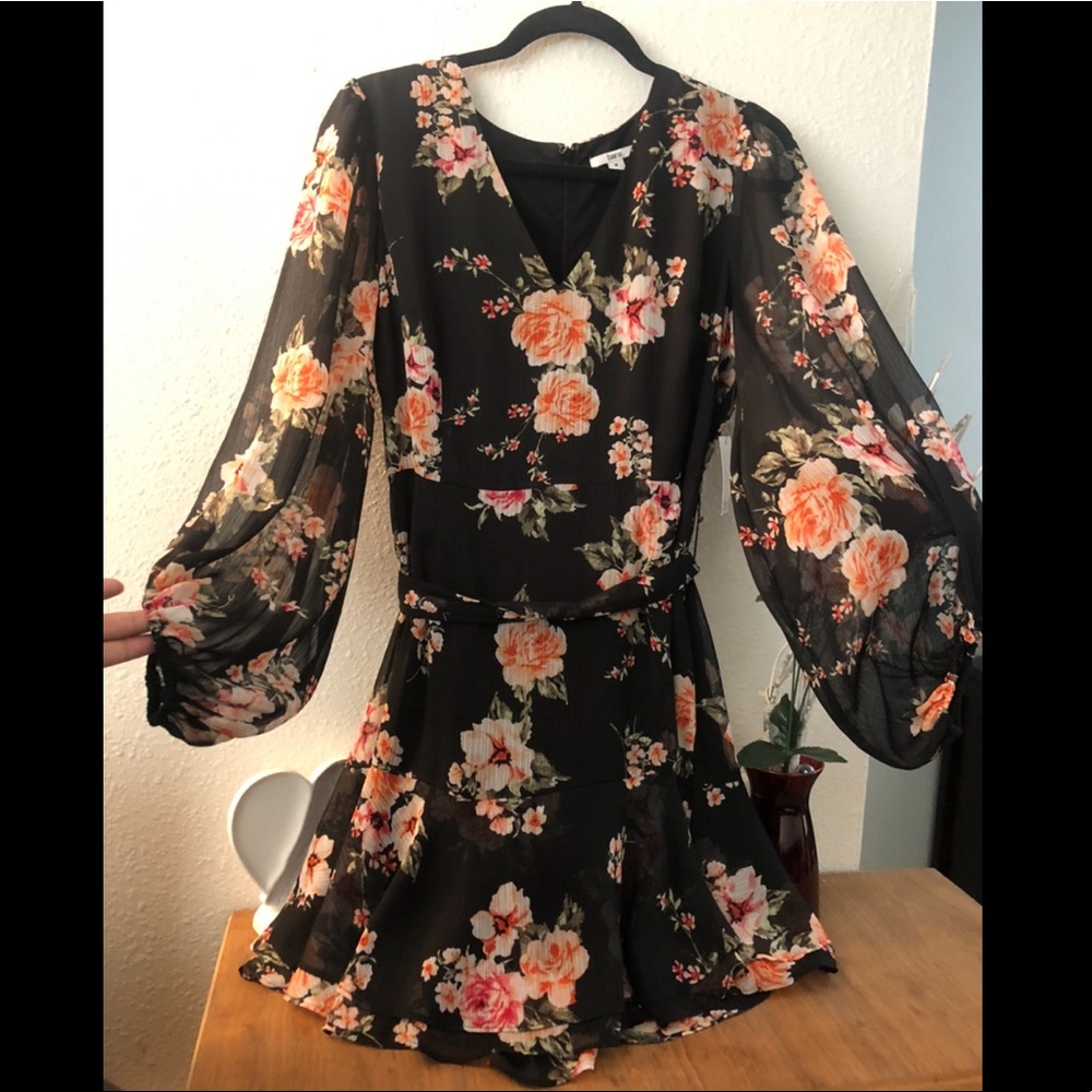 Bar III Floral Dress Sz Medium